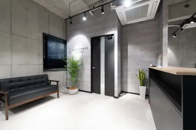 レゾナンス六本木店 写真2