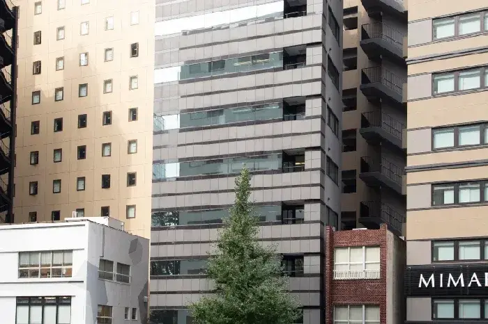 レゾナンス新宿店 写真2
