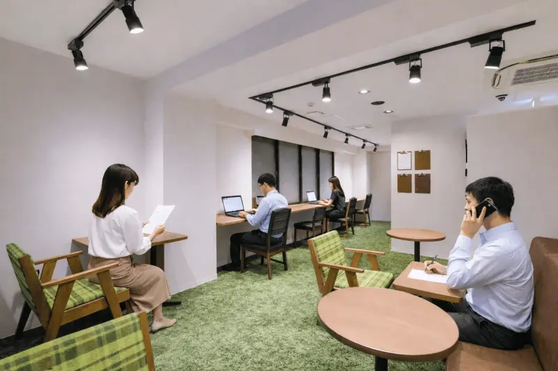 THE HUB 神田西口