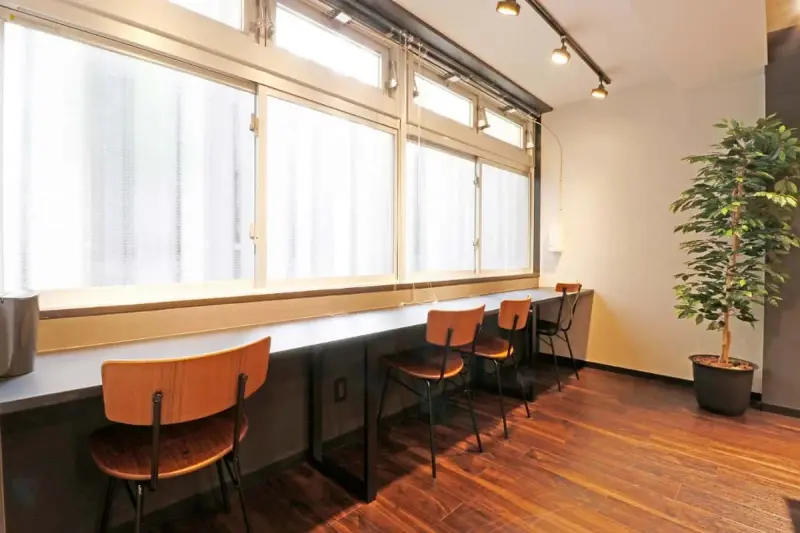 THE HUB 汐留 写真2