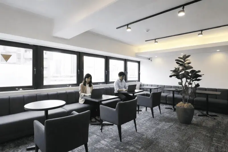 THE HUB 高輪